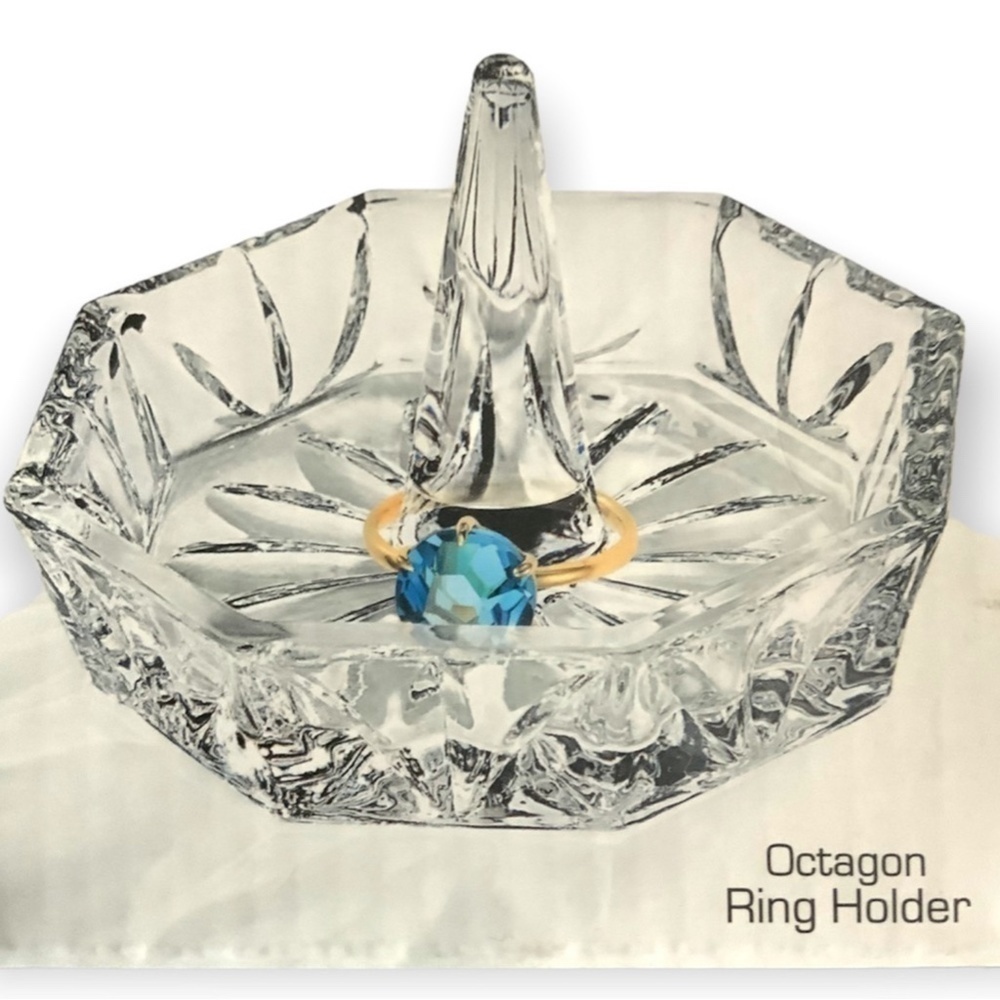 Crystal Ring Holder Brilliant Hand-Cut Pattern Octagon Studio Crystal Facet Cut - Picture 4 of 7